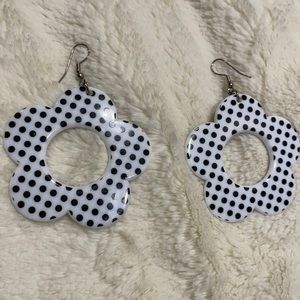 Retro polka dot flower earrings *2 for $10*
